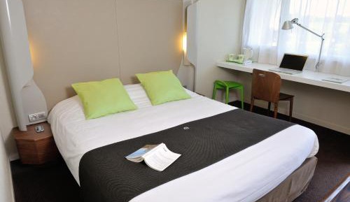 Standard Room - 1 Double Bed