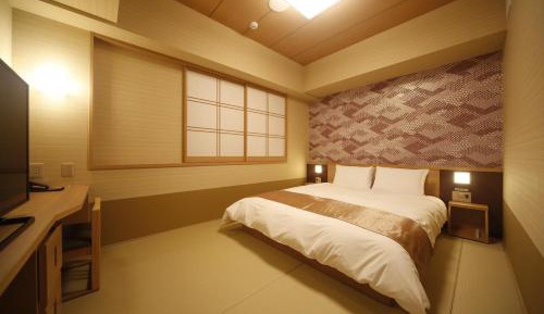 Standard Queen Room with Tatami Floor
