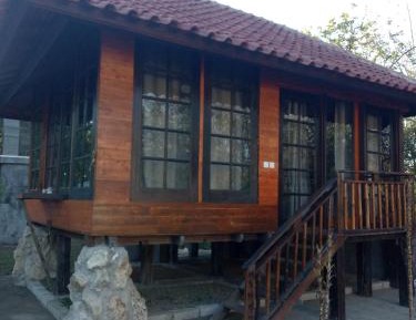 One-Bedroom Bungalow