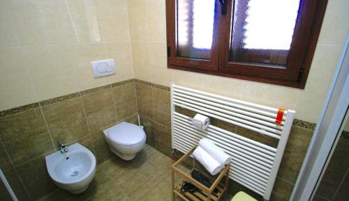 Quadruple Room with Private Bathroom