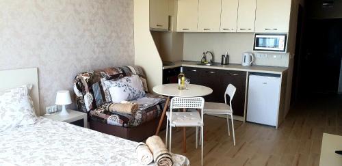 Studio with Sea View