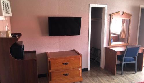 King Room - Non-Smoking