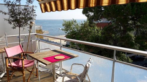 Studio with Sea View