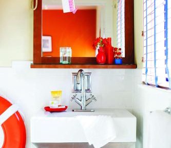 Queen Room with Pool View