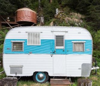 Caravan (2 Adults) with Shared Bathroom