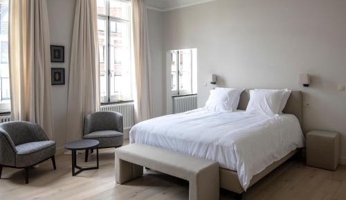 Deluxe Double Room with Shower