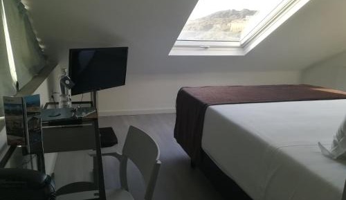 Small Loft with Spa Bath and Sea View