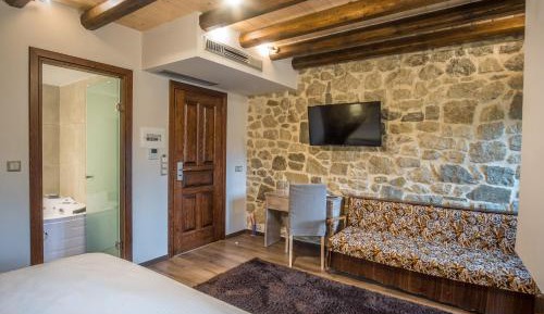 Deluxe Double or Twin Room with Spa Bath and Terrace