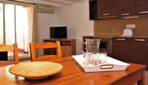 One-Bedroom Apartment (3-4 Adults)