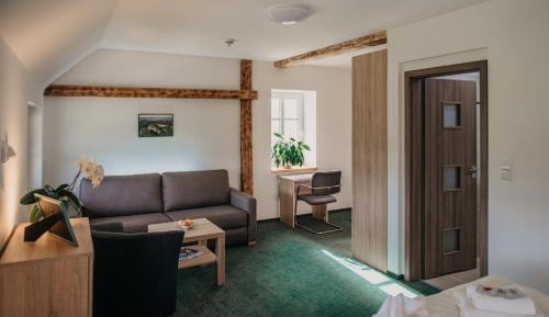 Deluxe Double Room with Extra Bed