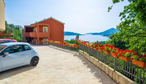 Studio with Balcony and Sea View