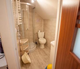 Economy Triple Room