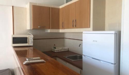 Studio (2-3 Adults)