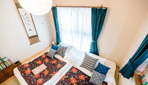 Twin Room with Shared Bathroom