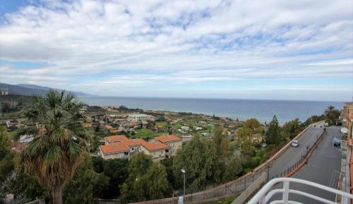 Studio Apartment with Sea View