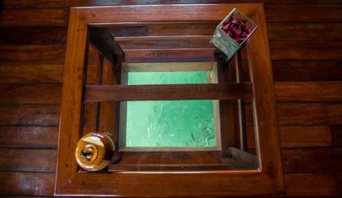 Honeymoon Over The Water Bungalow