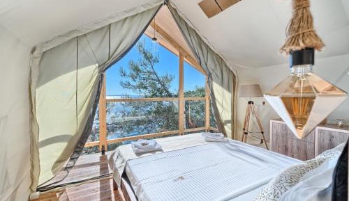 Treehouse Tent