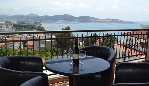 Apartment with Sea View