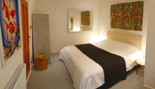 King size En-suite with Garden View