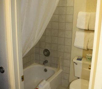 King Studio Suite with River View - Non-Smoking