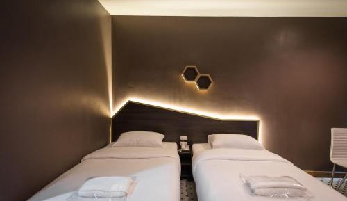 Twin Room with Private Bathroom