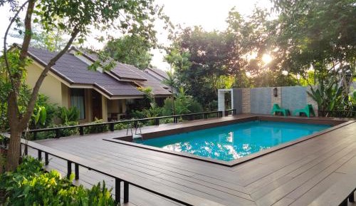 Triple Room with Pool View