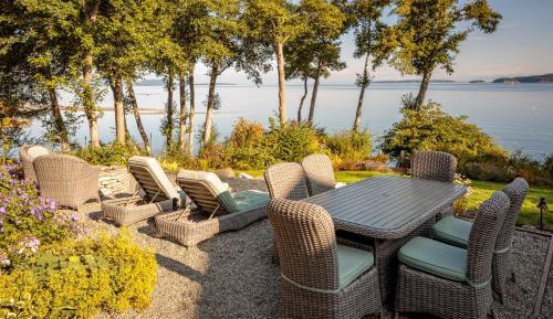 Four bedroom holiday home 