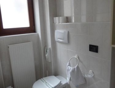 Quadruple Room with Private Bathroom