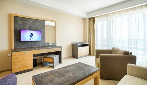 Premium Apartment with Balcony (2 Adults + 3 Children)