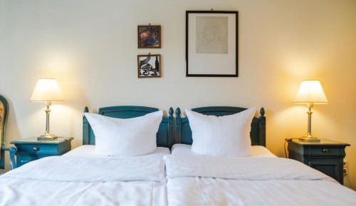 Large Twin Room