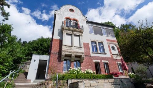 Apartment with Garden View