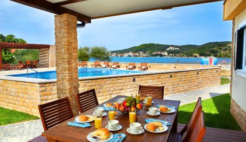 Two-Bedroom Apartment with Terrace