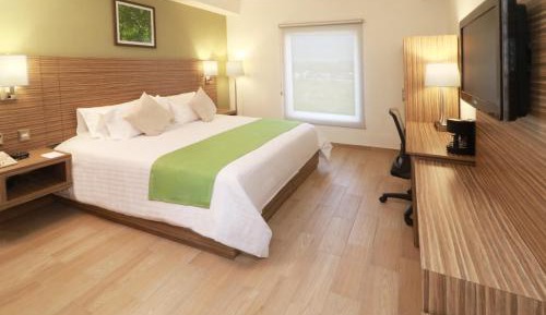 King Room - Mobility Access/Non-Smoking