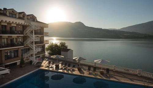 Double Room with Lake View