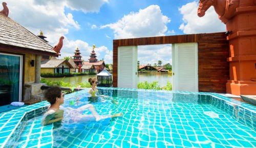 Family Pool Villa