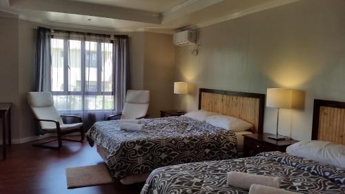 Deluxe Family Suite