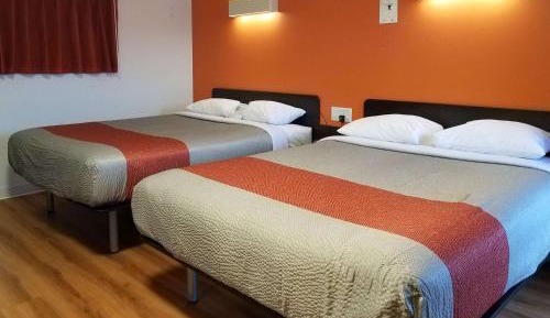 Queen Room with Two Queen Beds - Non-Smoking