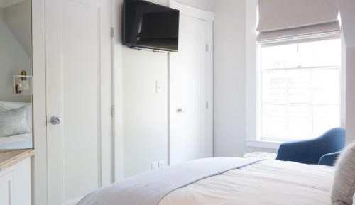 Small Single Room