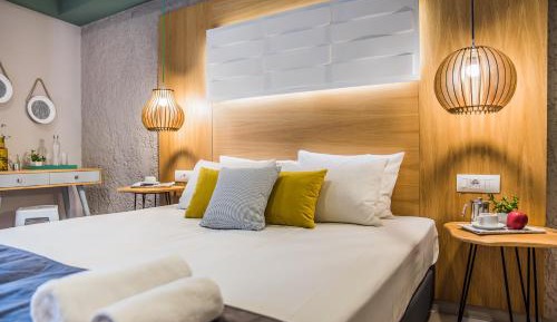 Double Room with Pool View
