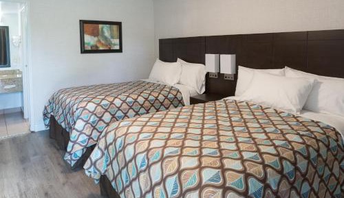 Queen Room with Two Queen Beds - Non-Smoking