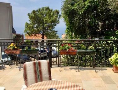 One-Bedroom Apartment with Terrace and Sea View