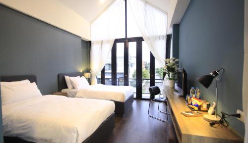 Standard Twin Room with Garden View