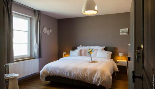 Double or Twin Room with Private Bathroom