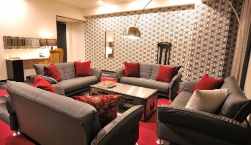 Suite(Two Double Beds + Five Sofa Beds) - Non-Smoking