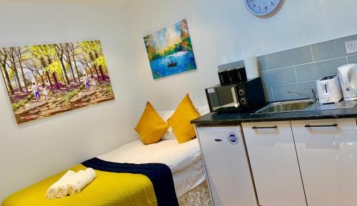 Studio Apartment