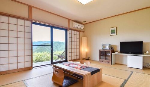 Standard Japanese-Style Room