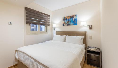 Cozy One-Bedroom Apartment