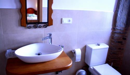 Deluxe Double Room with Shower