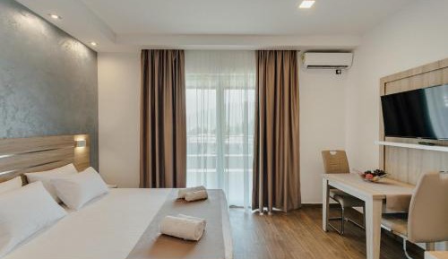 Studio Apartment with Sea View