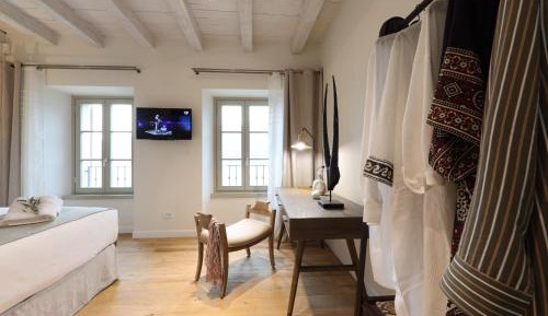 King Room with Lake View